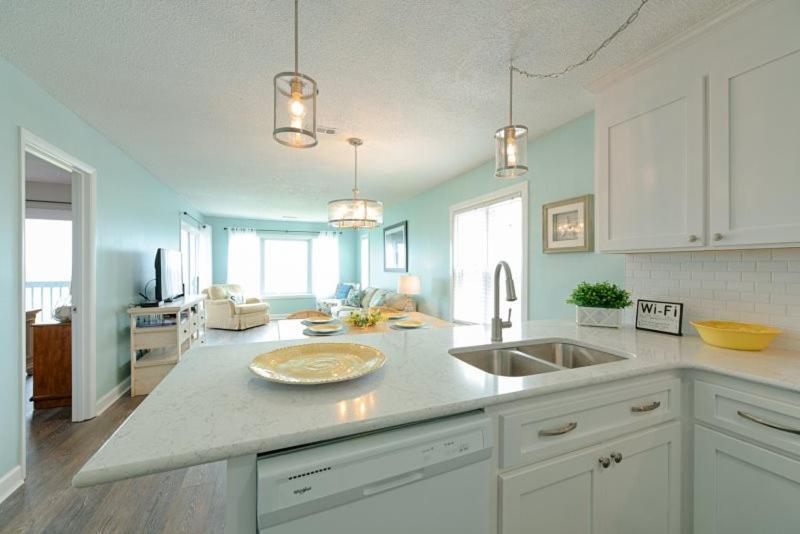 Sandy Dunes Oceanfront Condo - Just Renovated June 2020 Myrtle Beach Exterior foto