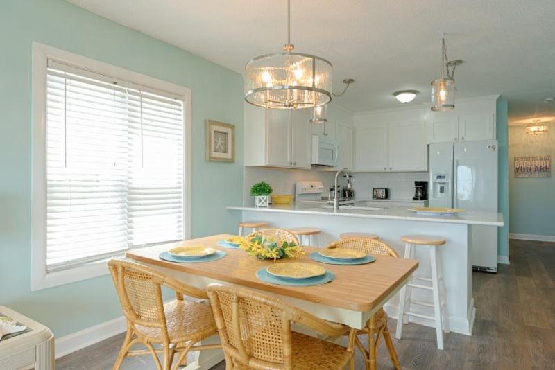 Sandy Dunes Oceanfront Condo - Just Renovated June 2020 Myrtle Beach Exterior foto