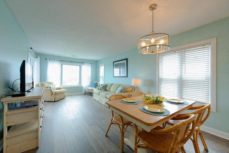 Sandy Dunes Oceanfront Condo - Just Renovated June 2020 Myrtle Beach Exterior foto