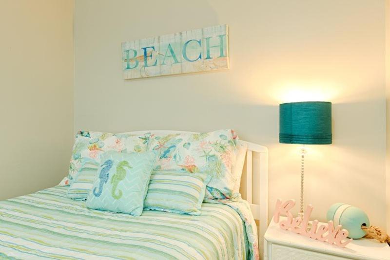Sandy Dunes Oceanfront Condo - Just Renovated June 2020 Myrtle Beach Exterior foto